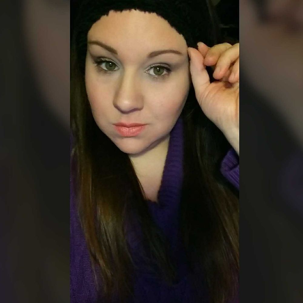 Meet your Posher, Crystal